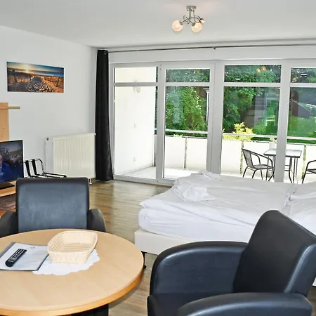 Appartementhaus Am M Balkon Or 10-18 * Goehren (Ruegen)