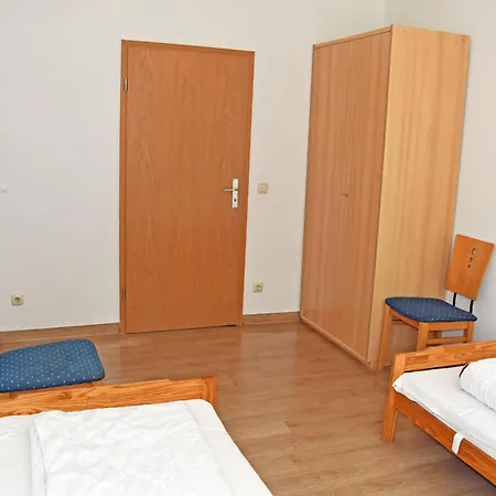 Pansiyon Appartementhaus Am M Balkon Or 10-18 Goehren (Ruegen)